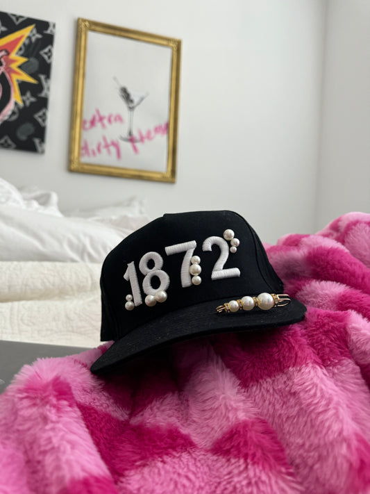 1872 HAT - Black